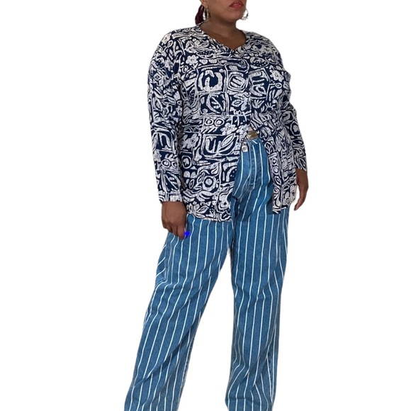 Vintage Print Blue and White Button Up Top - Picture 3 of 4